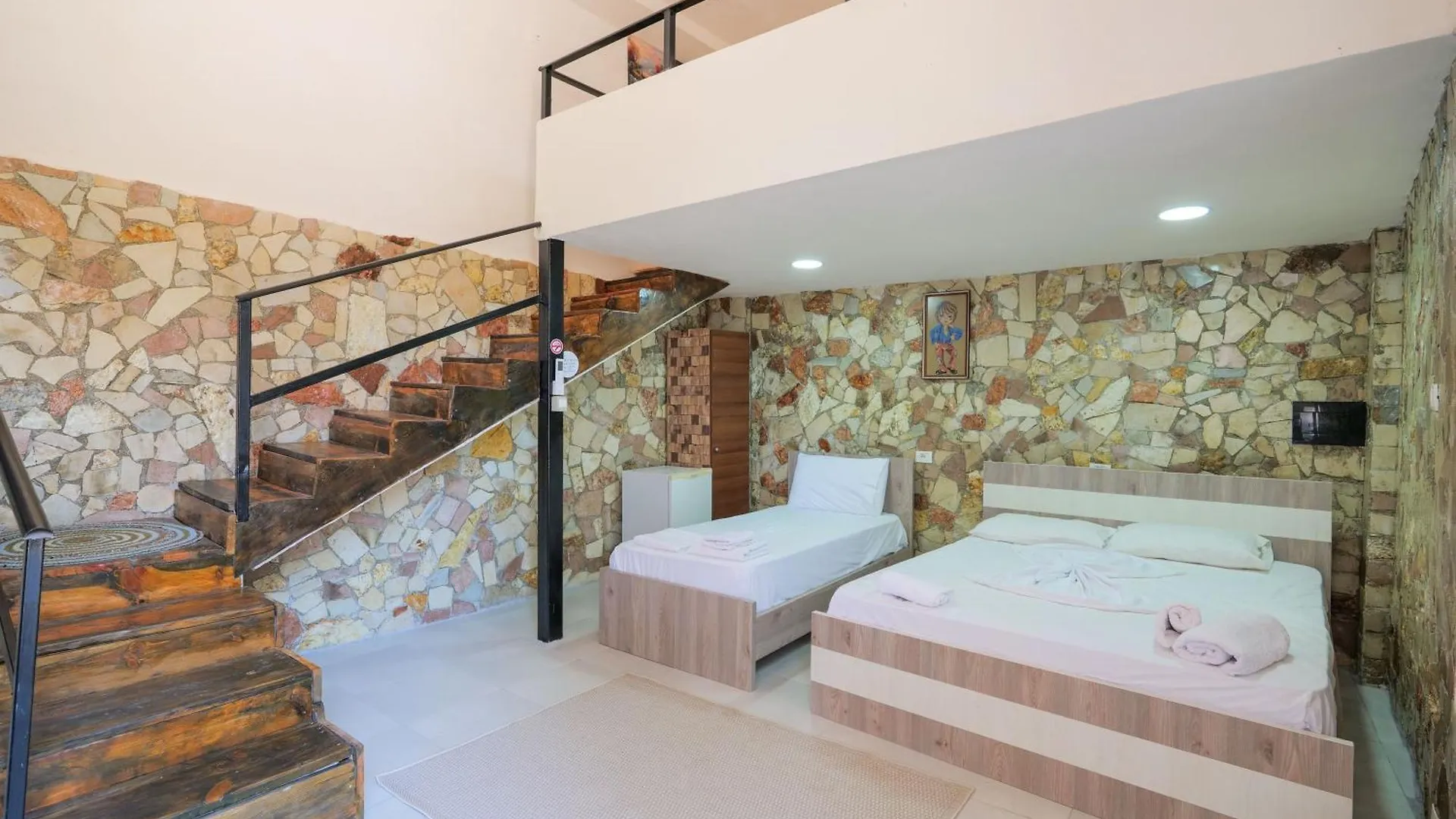 Garden Villa Lake Side&Glamping Ksamil Albania