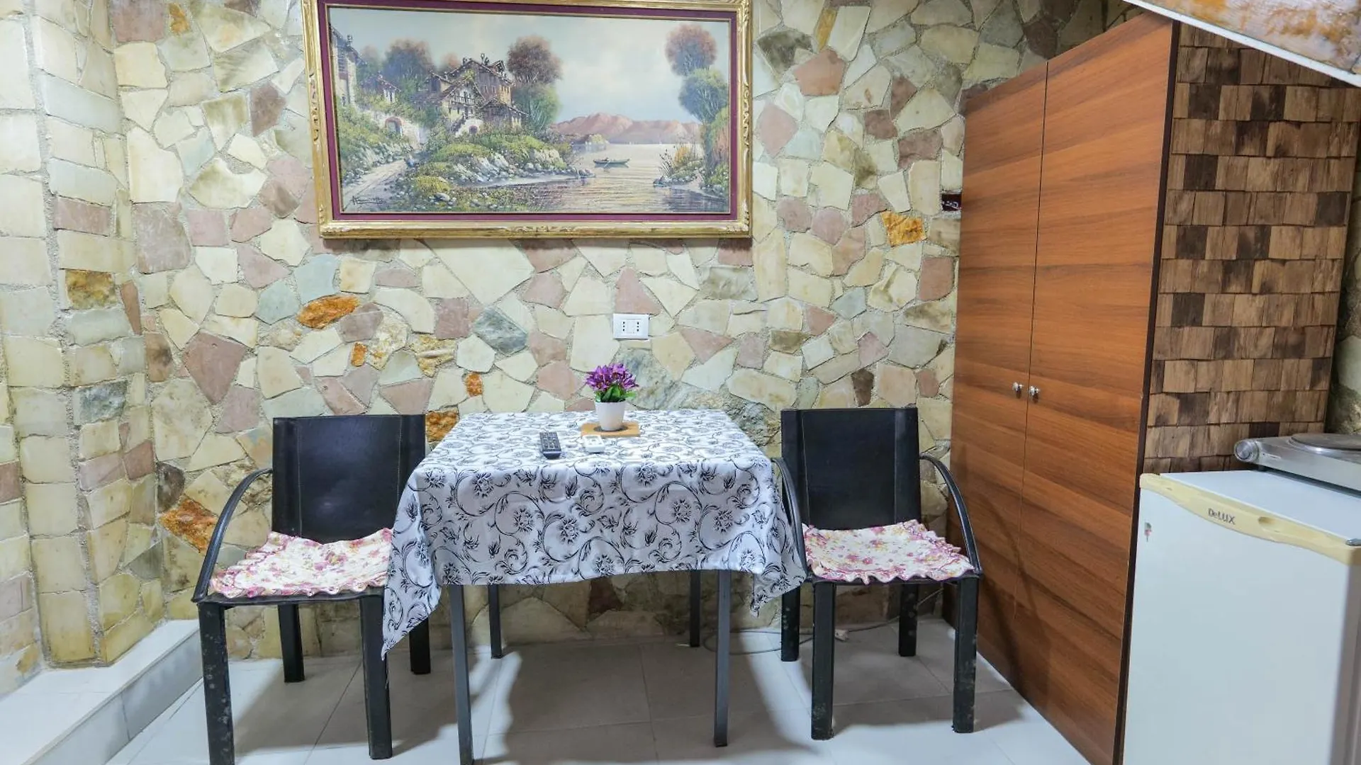 Garden Villa Lake Side&Glamping Ksamil 0*,