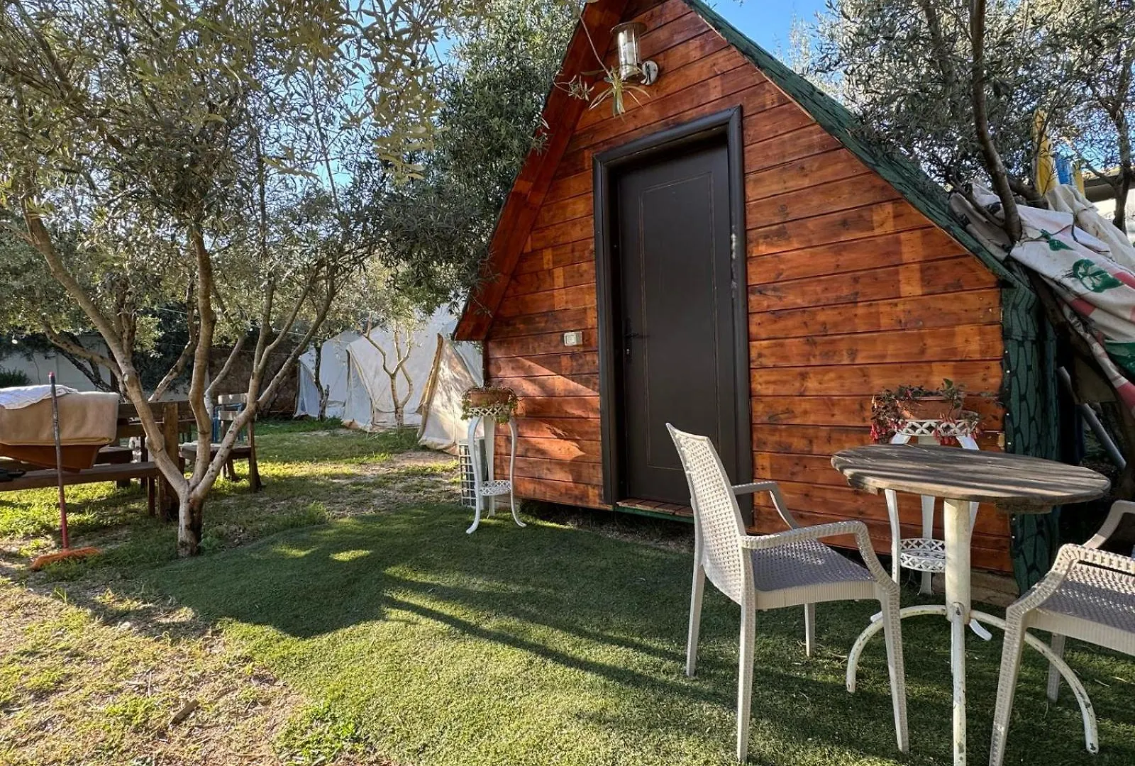 Garden Villa Lake Side&Glamping Ksamil 0*,  Albania